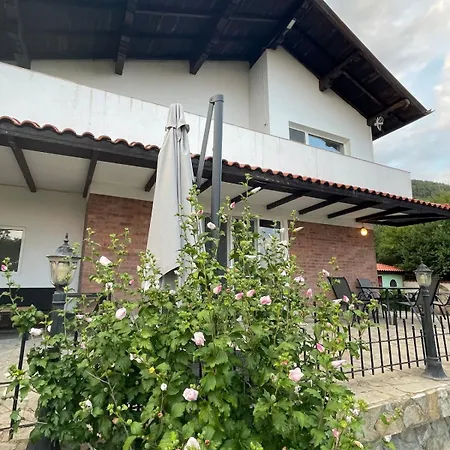 райска тишина بيت للعطل Zlatitsa