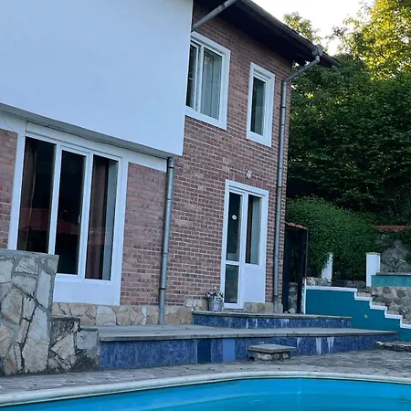 райска тишина بيت للعطل Zlatitsa